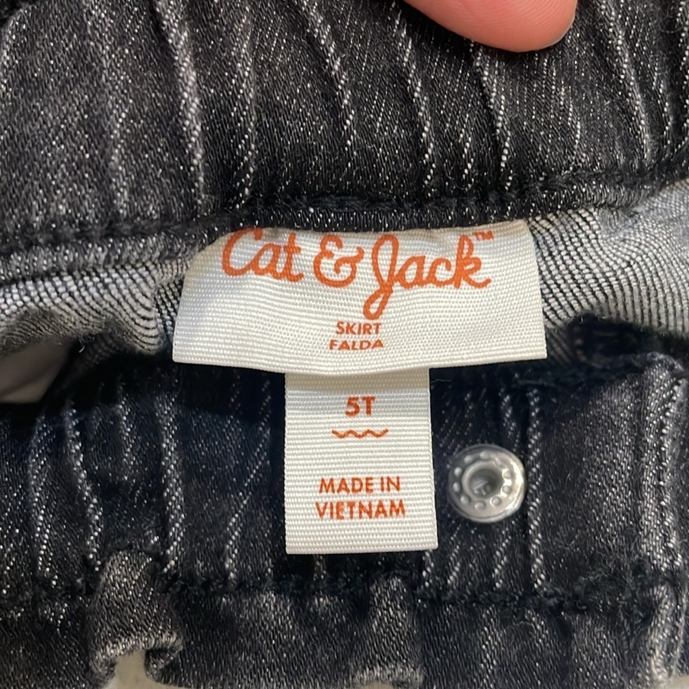 Cat & Jack Cat Paperbag Waist black denim Skirt size 5T - Picture 4 of 4